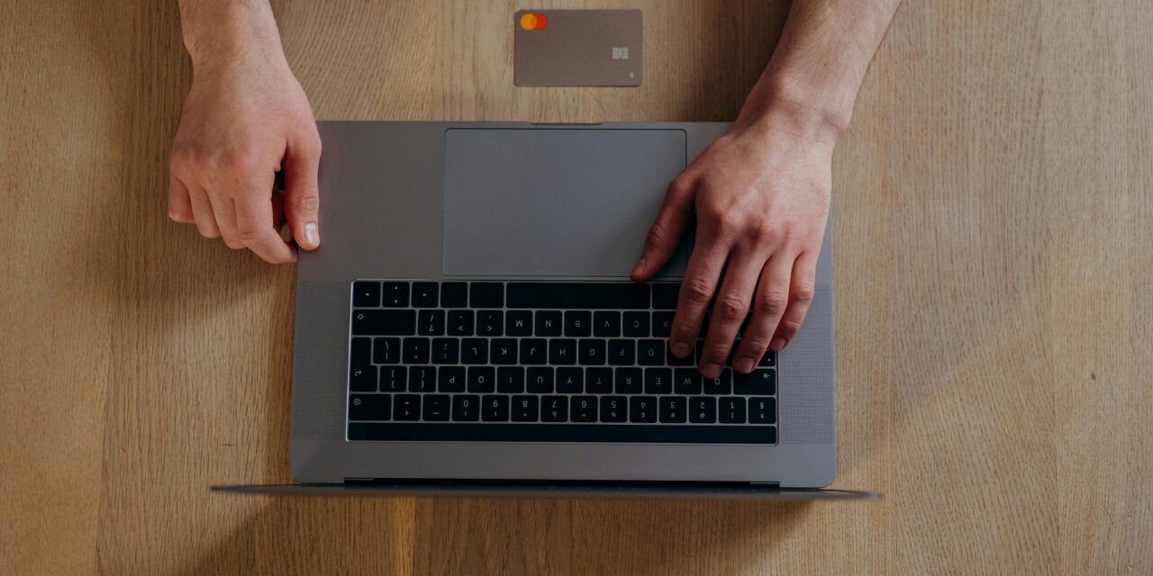 How to Start a Profitable E-commerce Business in Dubai